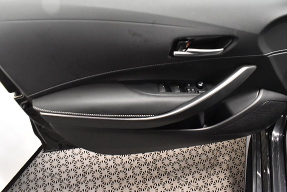 Suzuki Swace 6 of 19