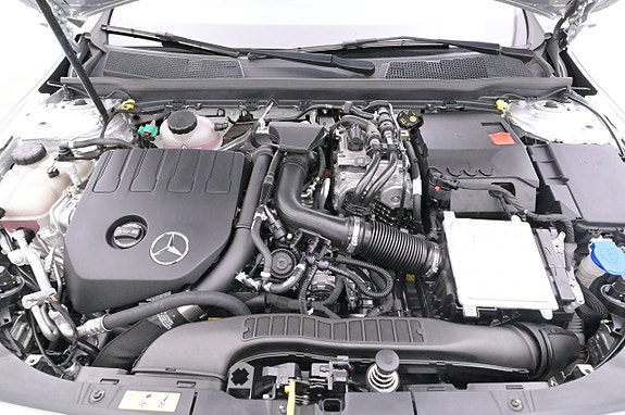Mercedes-Benz CLA250 e 26 of 27