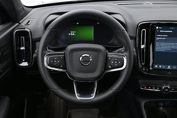 Volvo C40 7 of 27