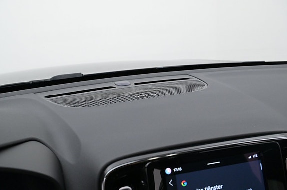 Volvo C40 18 of 27
