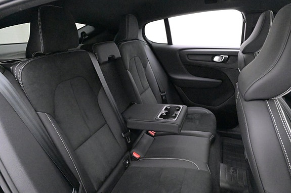 Volvo C40 21 of 27