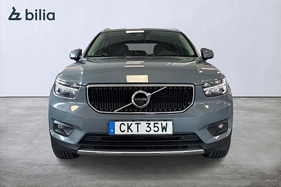 Volvo XC40 6 of 23