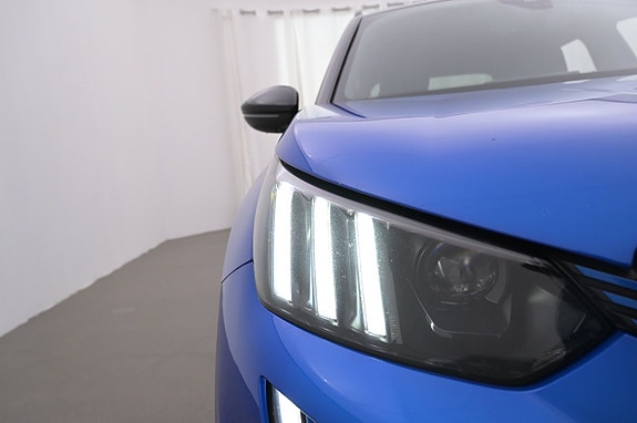 Peugeot e-2008 25 of 27