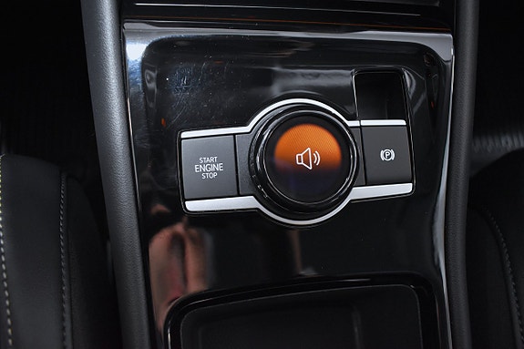 Volkswagen Tiguan 12 of 21
