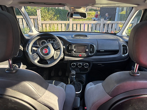 Fiat 500L 6 of 9