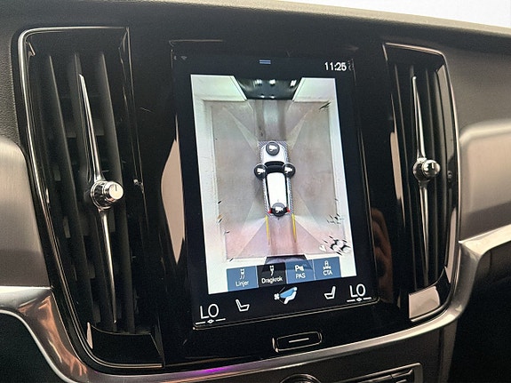 Volvo V90 13 of 30