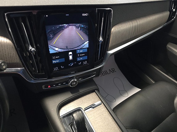 Volvo V90 Cross Country 11 of 15