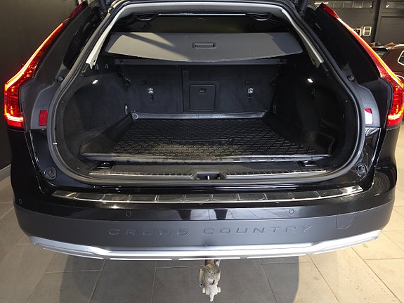 Volvo V90 Cross Country 15 of 15