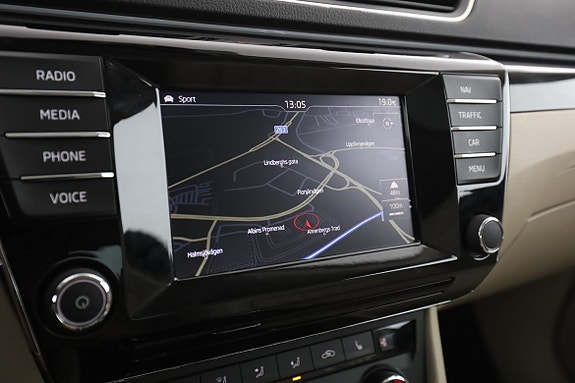 Skoda Superb 23 of 30