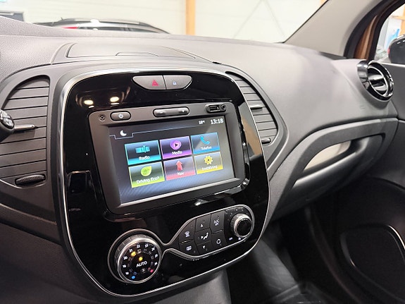 Renault Captur 13 of 18