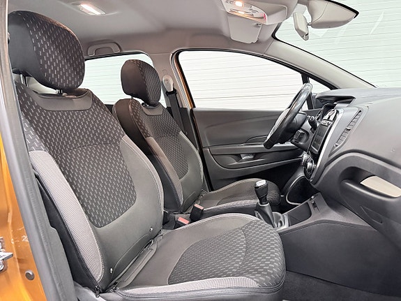 Renault Captur 17 of 18