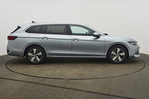 Volkswagen Passat 6 of 8