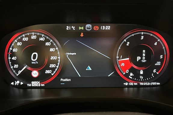 Volvo XC60 16 of 28