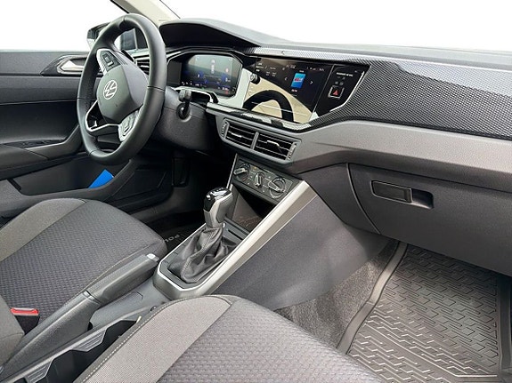 Volkswagen Polo 12 of 21
