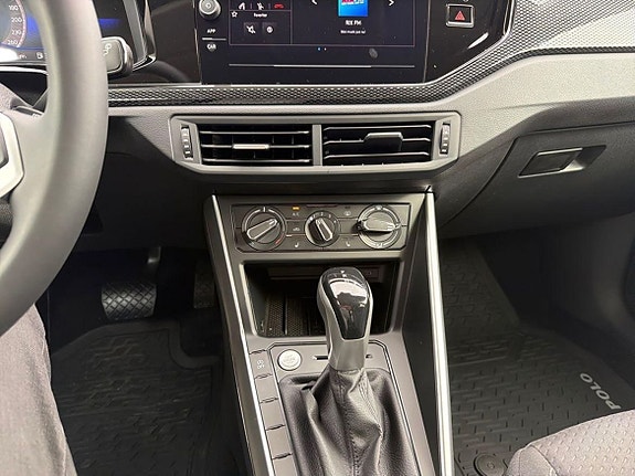 Volkswagen Polo 11 of 21