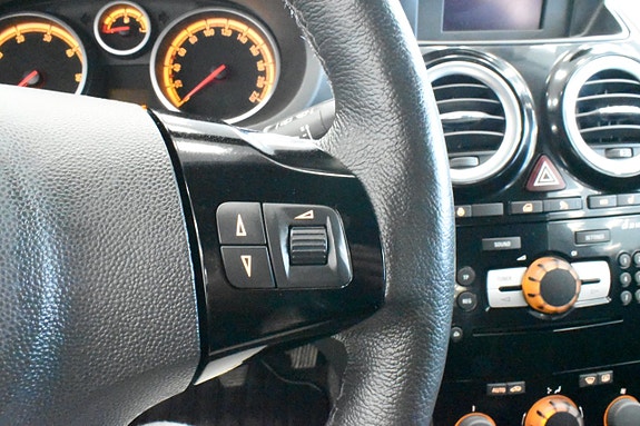 Opel Corsa 14 of 17