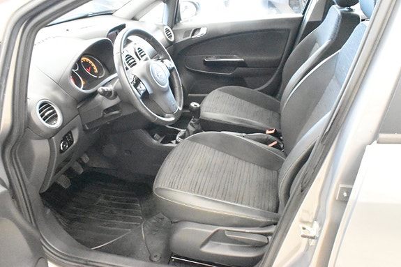 Opel Corsa 11 of 17