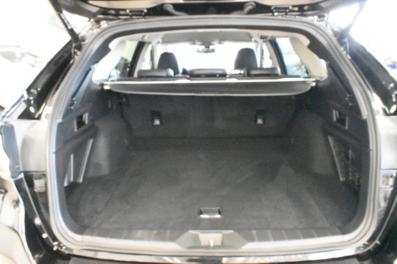 Subaru Outback 10 of 24