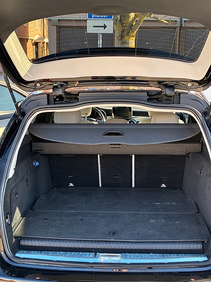 Mercedes-Benz C350 e 7 of 8