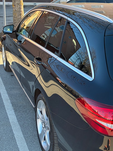 Mercedes-Benz C350 e 3 of 8