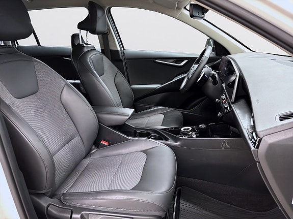 Kia Niro 12 of 17