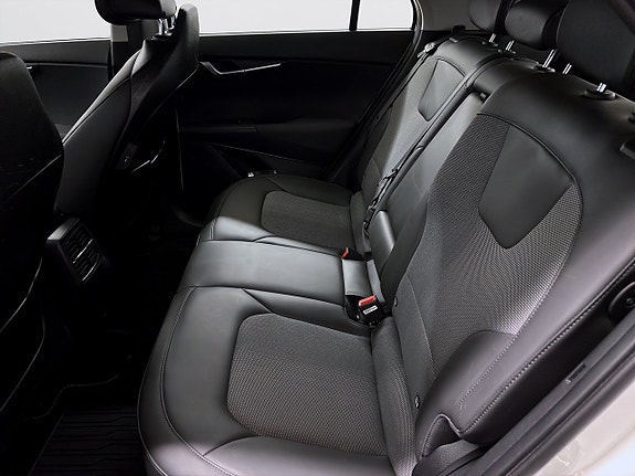 Kia Niro 10 of 17