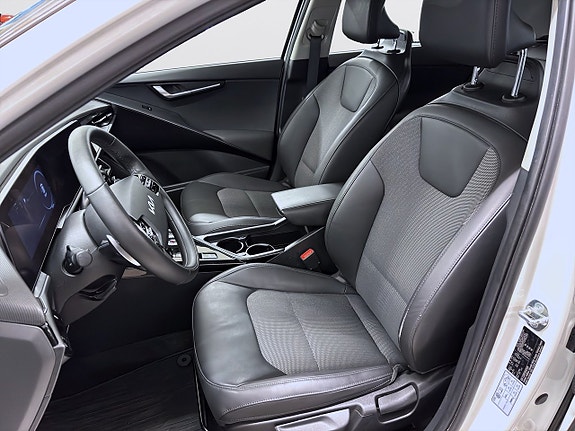 Kia Niro 13 of 17