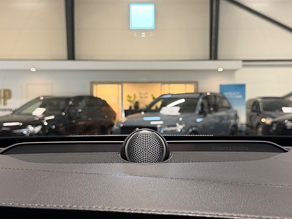 Volvo XC90 21 of 23