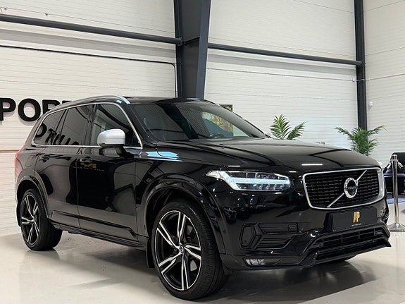 Volvo XC90 8 of 23