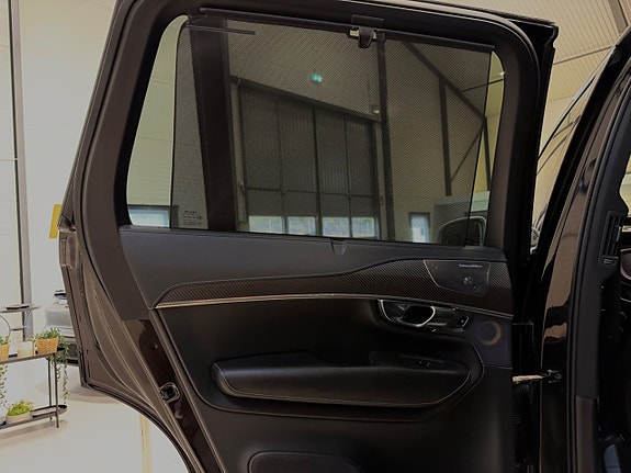 Volvo XC90 15 of 23