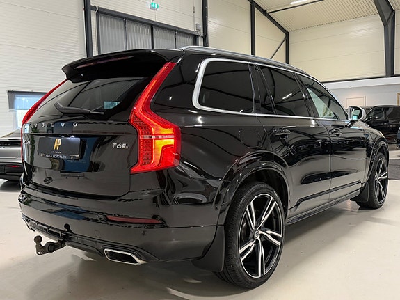 Volvo XC90 11 of 23