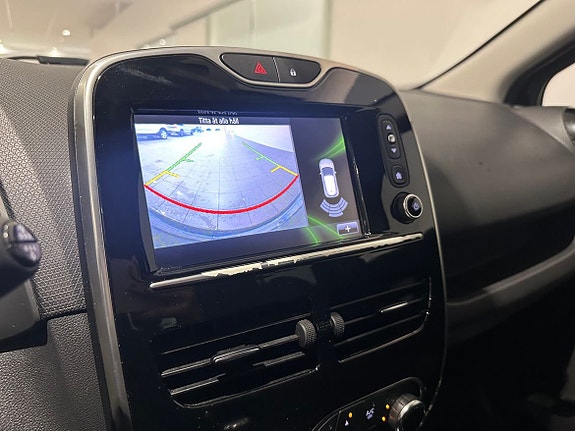Renault Clio 9 of 12