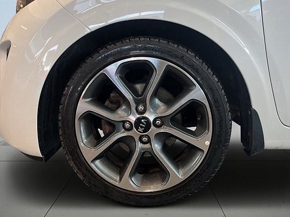 Kia Picanto 14 of 22