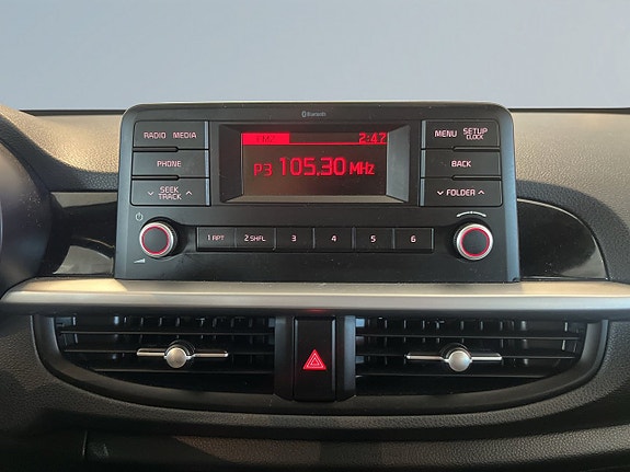 Kia Picanto 11 of 22