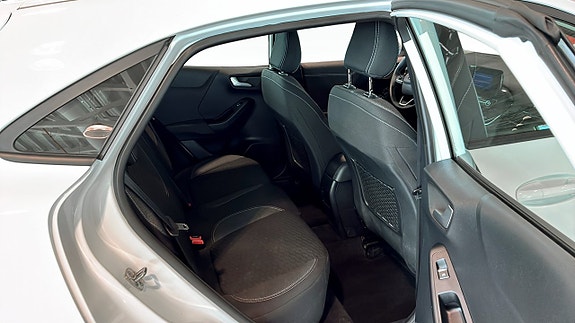 Ford Puma 5 of 9