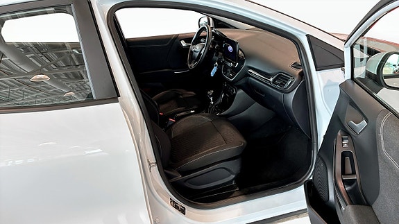 Ford Puma 3 of 9