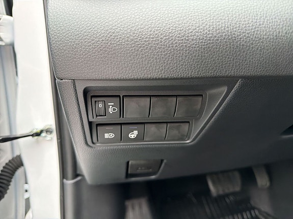 Toyota Yaris 15 of 23