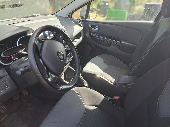Renault Clio 3 of 10