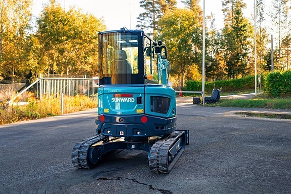 KAMPANJ! ALLT-I-ETT! Sunward - 3,9ton - Kubota motor 4 of 11