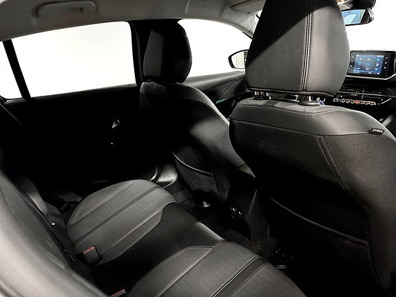 Peugeot 208 15 of 19