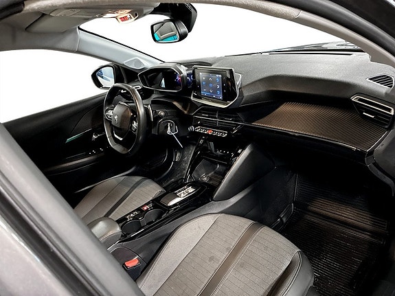 Peugeot 208 14 of 19