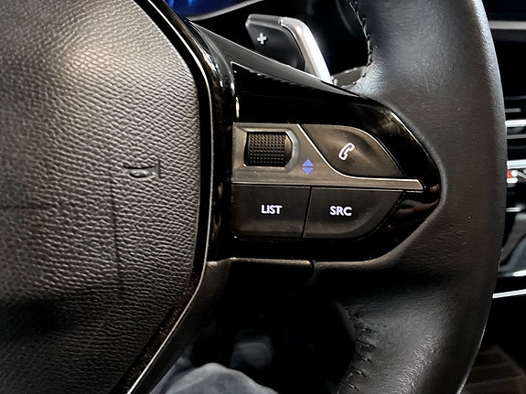 Peugeot 208 8 of 19