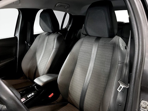 Peugeot 208 5 of 19