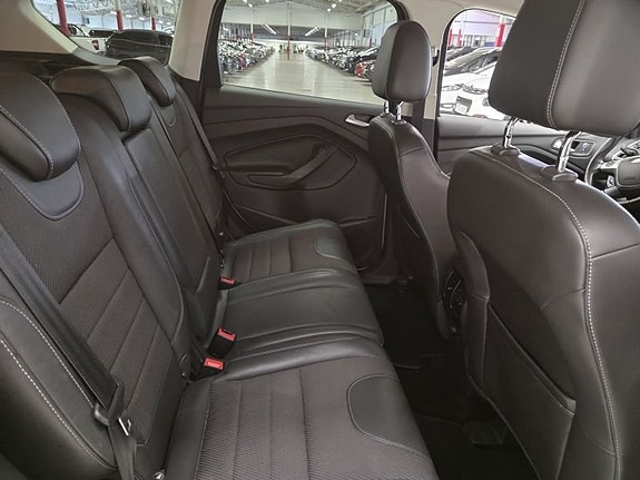 Ford Kuga 5 of 10