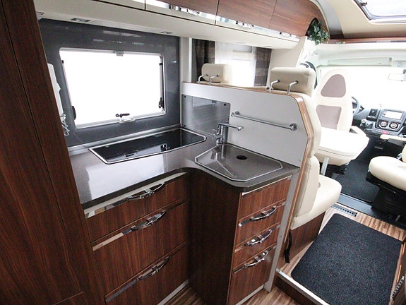 Adria Coral S 650 SF 9 of 15