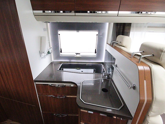 Adria Coral S 650 SF 10 of 15