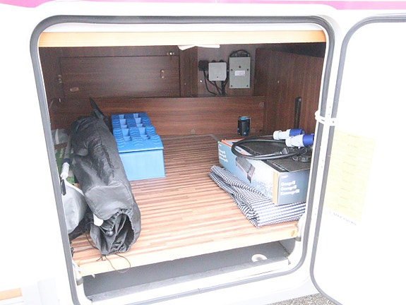 Adria Coral S 650 SF 5 of 15