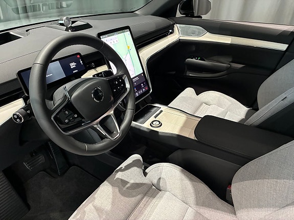 Volvo EX90 9 of 20