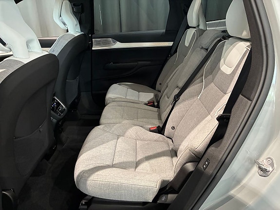 Volvo EX90 10 of 20