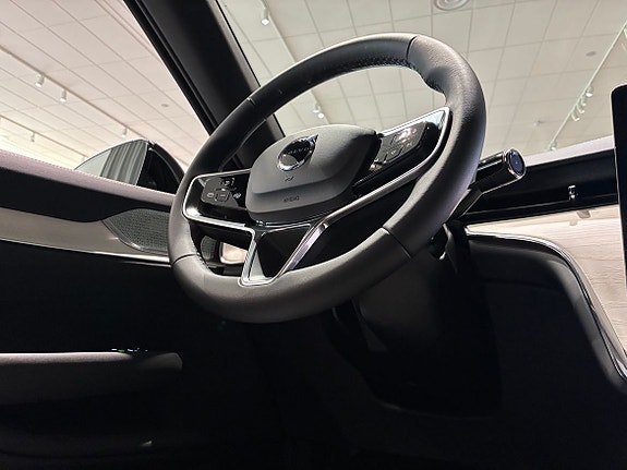 Volvo EX90 20 of 20
